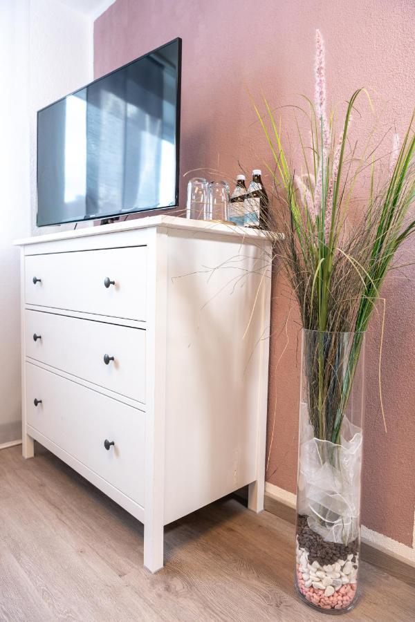 #2 Grosses Zimmer Mit Pool Und Garten Мемминген Экстерьер фото