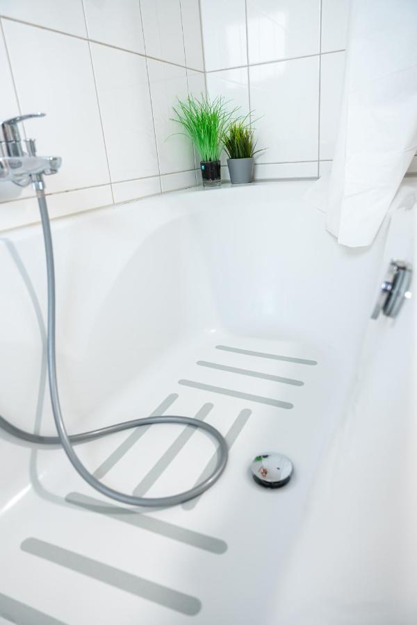 #2 Grosses Zimmer Mit Pool Und Garten Мемминген Экстерьер фото